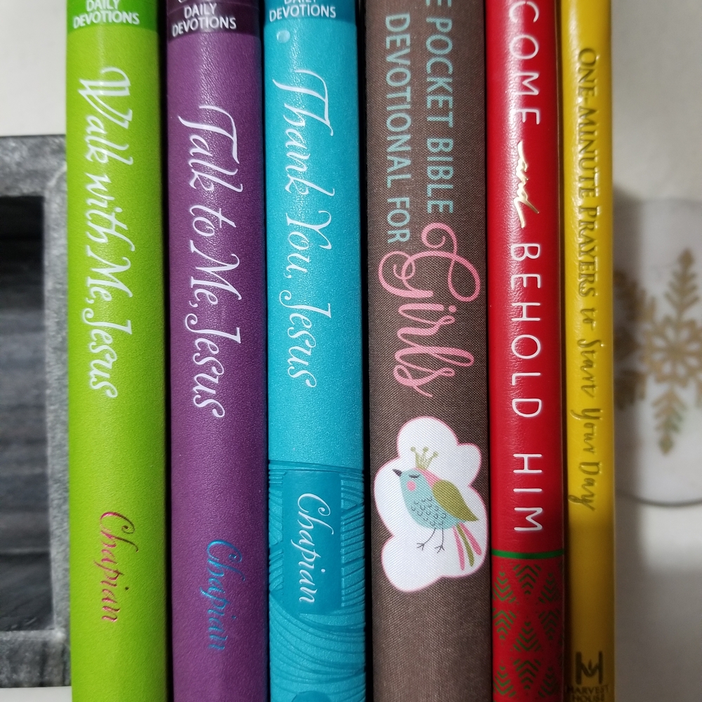 Devotions Colorful Book Set